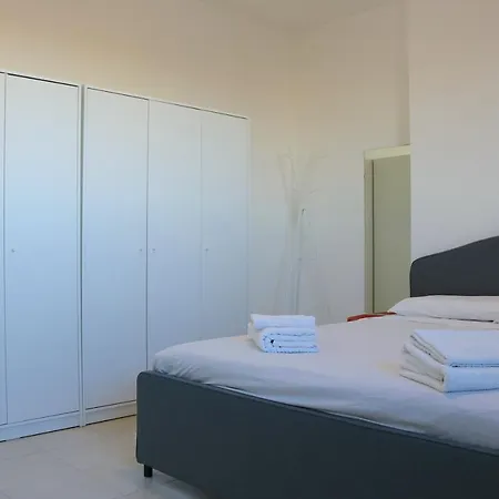 Skyline Apartment With Balcony - 4 People Apartamento Milão